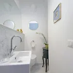 Ych - Luce Ed Eleganza A Corso Italia * Roma