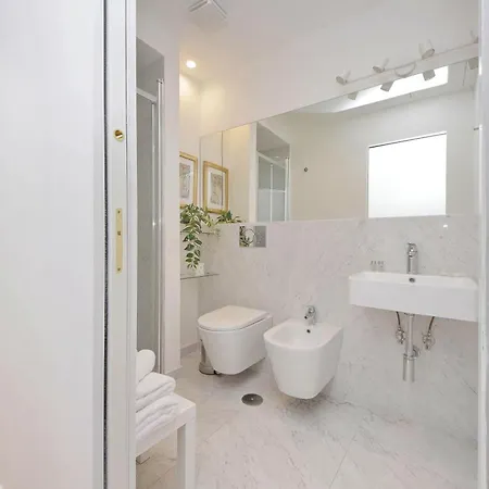 Appartement Ych - Luce Ed Eleganza A Corso Italia *