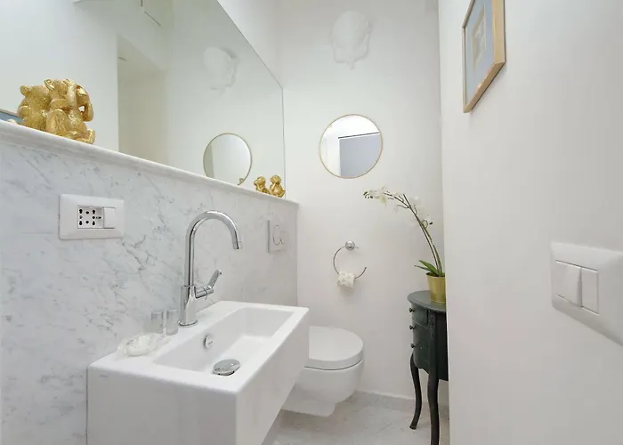 Ych - Luce Ed Eleganza A Corso Italia Roma