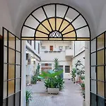 Ych - Luce Ed Eleganza A Corso Italia * Rome